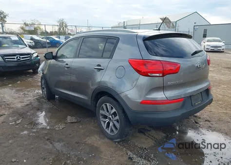 2015 Kia Sportage Lx z USA, uszkodzony, nr VIN KNDPB3AC8F7774483